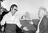 Sulla piscina di Gracie Fields  ascoltando Van Wood tra Faruk, Orson Welles e Soraya
