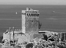 Le bianche case di Trab�a sulla costa palermitana