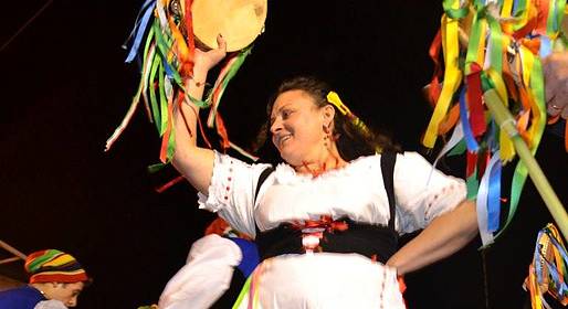 Caprionline - Esibizione dei gruppi folkloristici