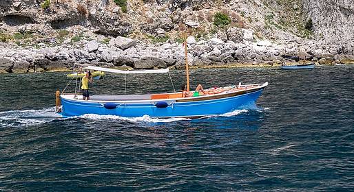 Capri Blue Boats - Intera giornata in Costiera Amalfitana in gozzo
